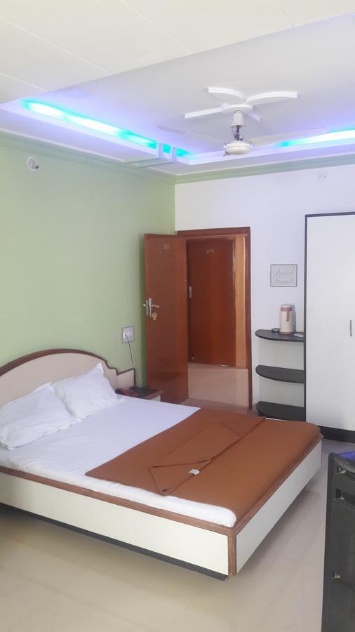 بهوي Hotel Sahara Palace المظهر الخارجي الصورة